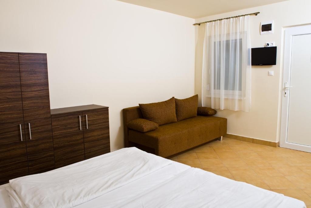 Badacsonytördemic Balaton Eldorado Camping酒店 客房 照片