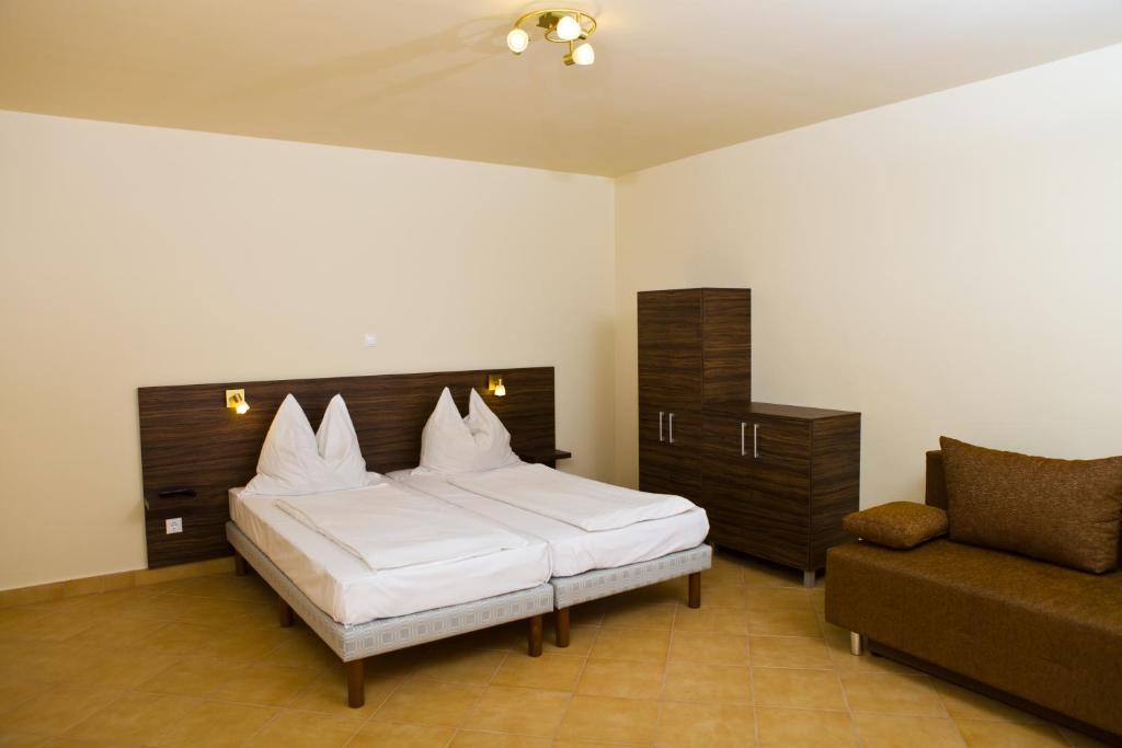 Badacsonytördemic Balaton Eldorado Camping酒店 客房 照片