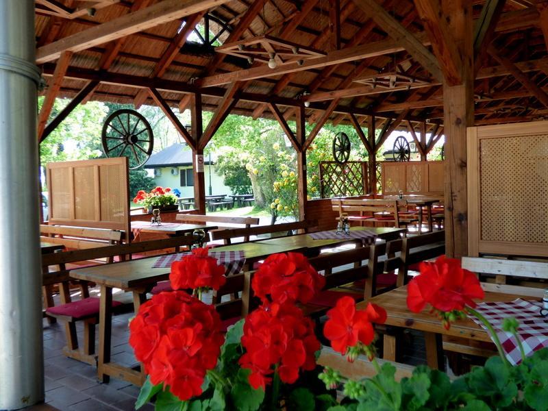 Badacsonytördemic Balaton Eldorado Camping酒店 外观 照片
