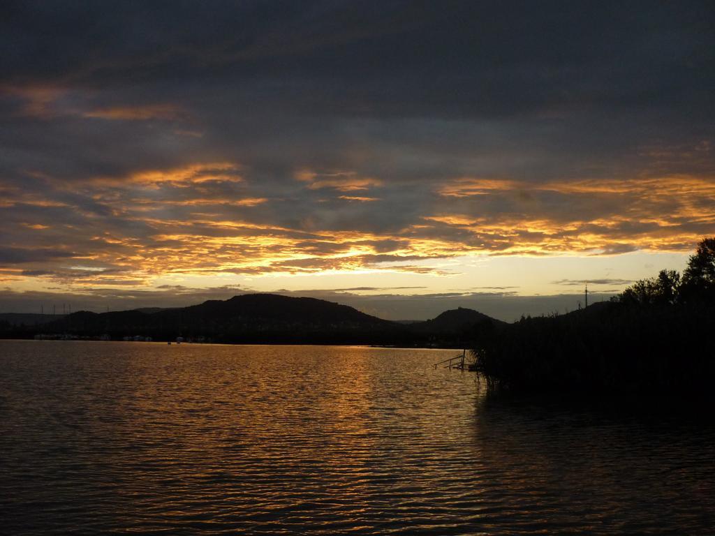 Badacsonytördemic Balaton Eldorado Camping酒店 外观 照片