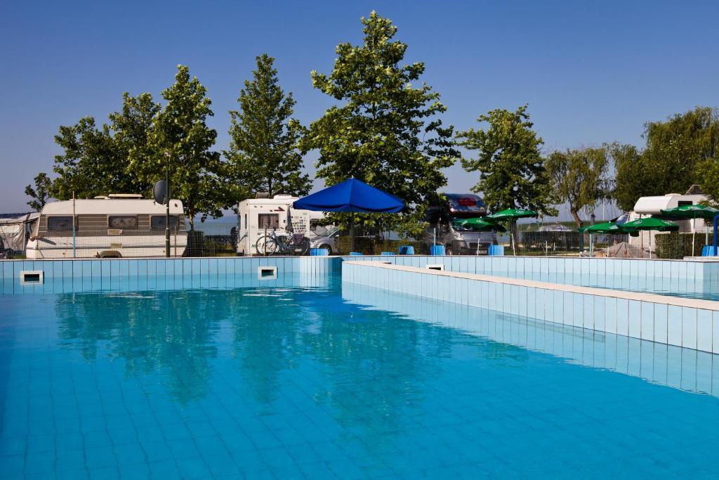 Badacsonytördemic Balaton Eldorado Camping酒店 外观 照片